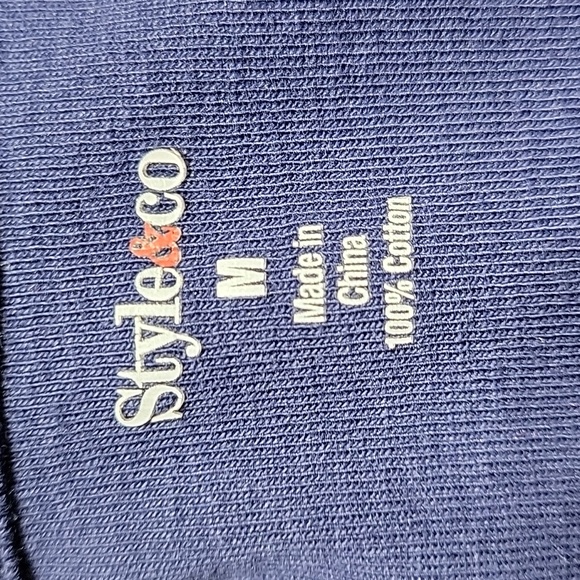 Sequin scoop neckline top - Picture 5 of 7